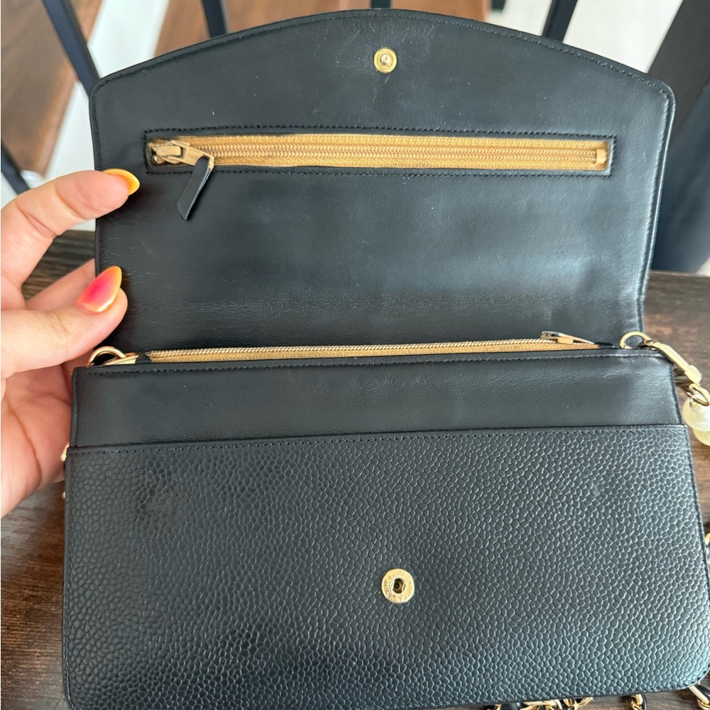 CHANEL Caviar WOC (Wallet on Chain) – 24K Gold Hardware | Versatile Black - Picture 4 of 17